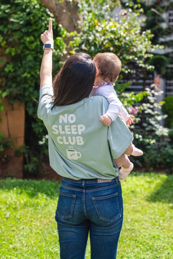 T-shirt allaitant no sleep club