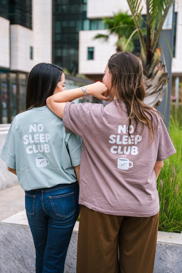 T-shirt allaitant no sleep club